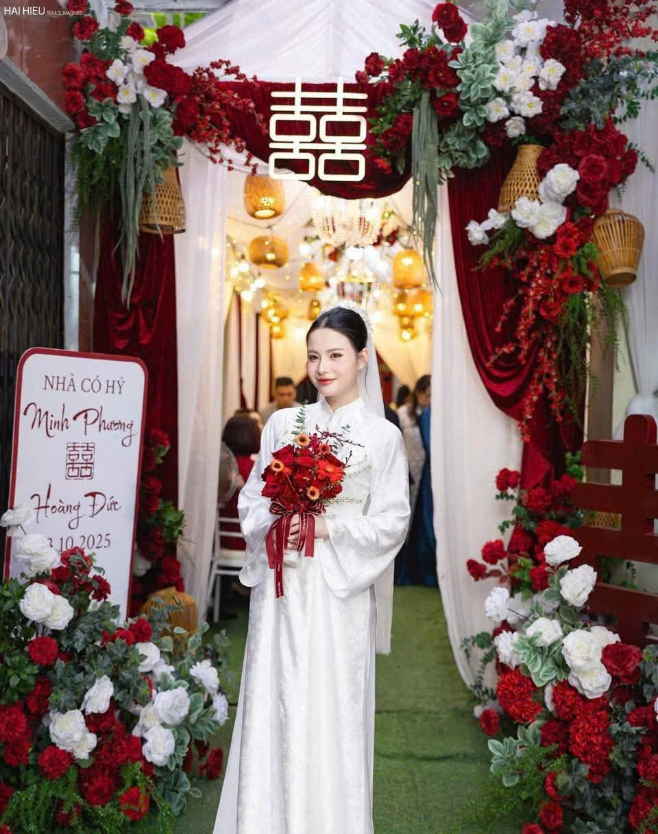 rạp cưới tone đỏ
